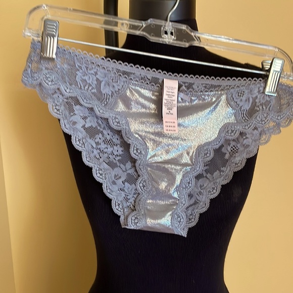 VS Dream Angel Cheekini, size M, NWT - Picture 1 of 2